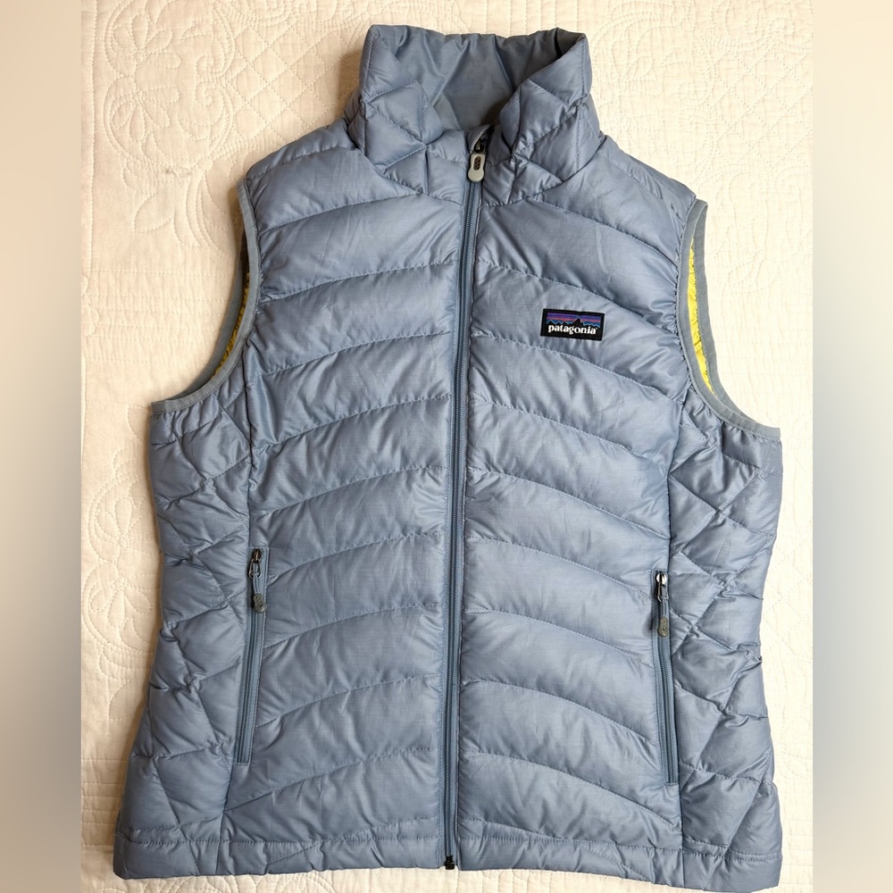 Patagonia Women’s Down Sweater Vest Goose Down Insulated Puffer Small Light Blue